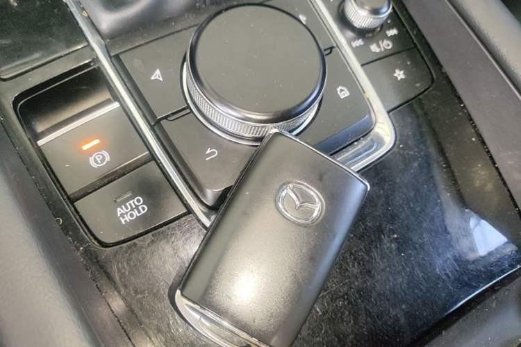 Used Mazda 3 Axela 2021 2.0L Automatic ZhiXuan Edition Vehicle Key