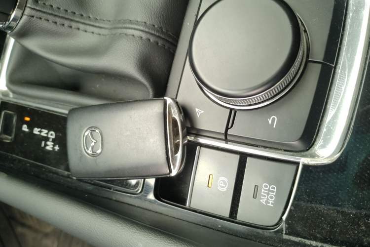 Used Mazda 3 Axela 2021 2.0L Automatic Zhiya Edition Vehicle Key