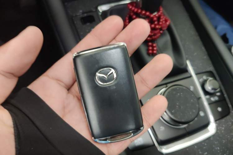 Used Mazda 3 Axela 2021 2.0L Automatic Zhiya Edition Vehicle Key