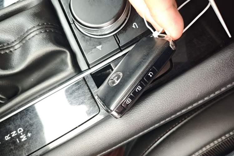 Used Mazda 3 Axela 2021 2.0L Automatic Zhiya Edition Vehicle Key