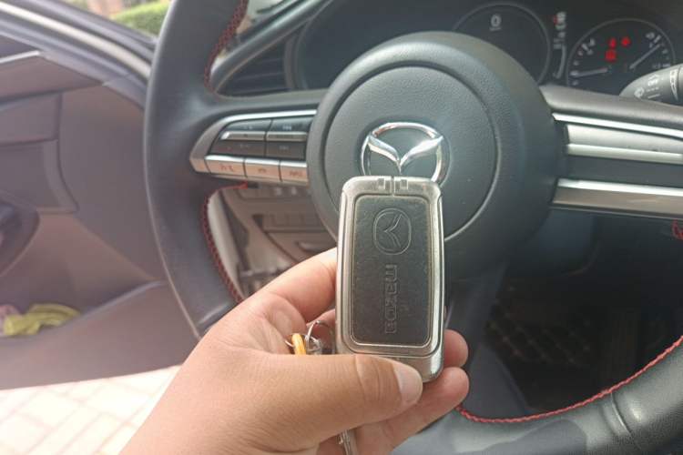 Used Mazda 3 Axela 2021 2.0L Automatic Zhiqing Edition Vehicle Key