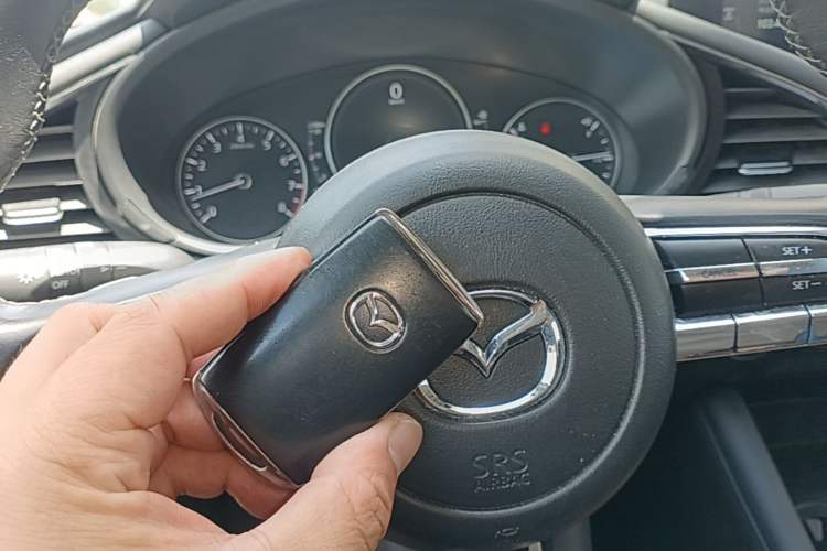 Used Mazda 3 Axela 2021 2.0L Automatic Zhiyao Edition Vehicle Key