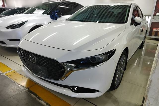 Mazda 3 Axela 2021 2.0L Automatic Zhi Rui Edition usado