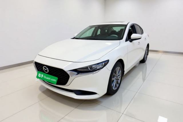 Używany Mazda 3 Axela 2021 2.0L Automatic Zhiqing Edition