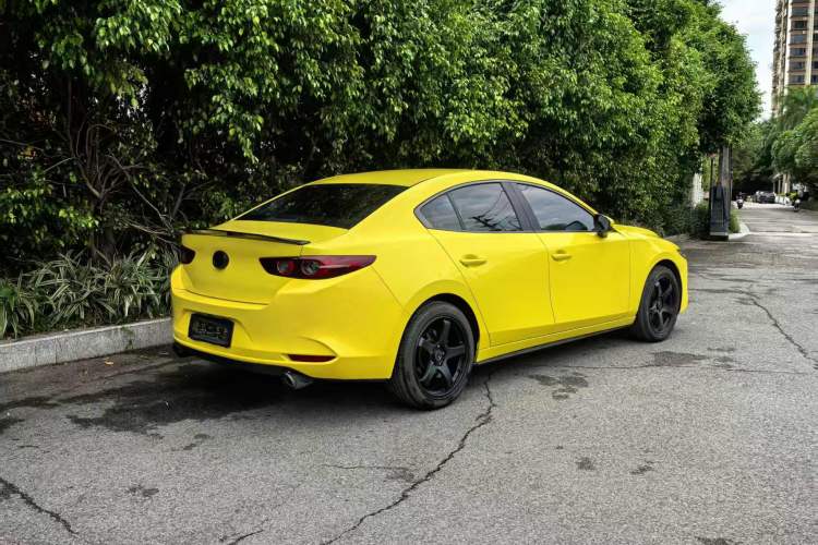 Used Mazda 3 Axela 2021 2.0L Automatic Zhiyao Edition Exterior 6