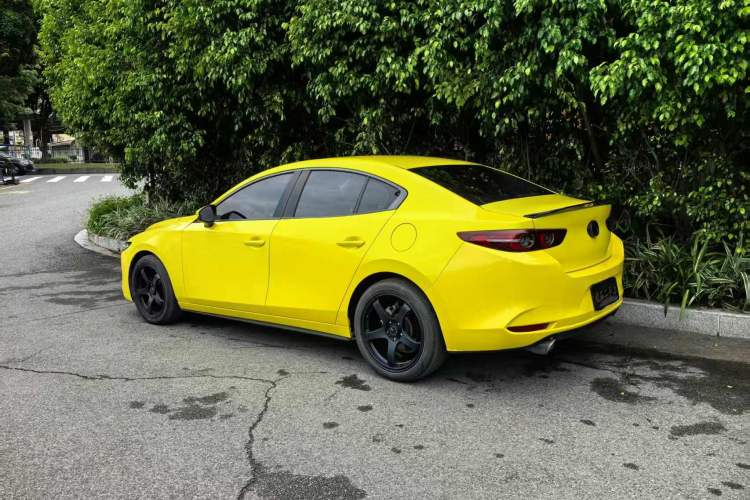 Used Mazda 3 Axela 2021 2.0L Automatic Zhiyao Edition Exterior 7