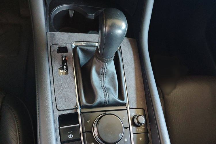 Used Mazda 3 Axela 2021 2.0L Automatic Zhiyao Edition Gear Lever