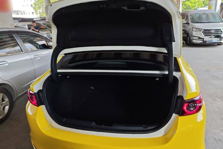 Used Mazda 3 Axela 2021 2.0L Automatic Zhiyao Edition Trunk