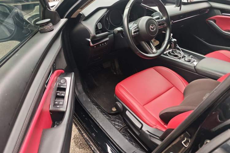 Used Mazda 3 Axela 2022 2.0L Automatic ZhiXuan Edition Driver Seat
