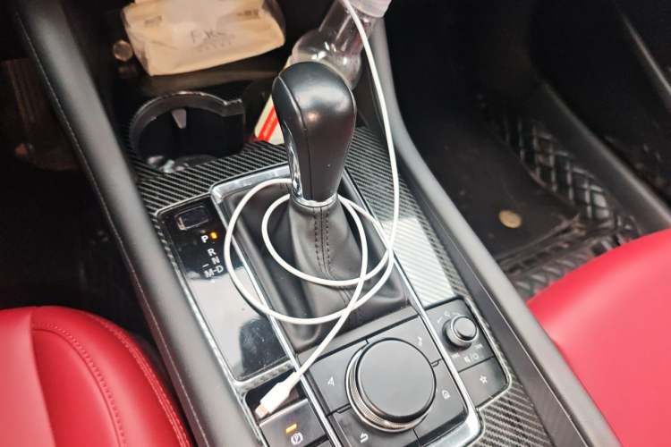 Used Mazda 3 Axela 2022 2.0L Automatic ZhiXuan Edition Gear Lever
