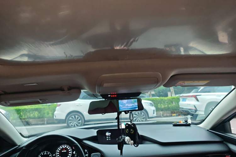 Used Mazda 3 Axela 2022 2.0L Automatic ZhiXuan Edition Headliner