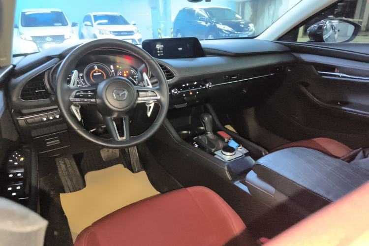 Used Mazda 3 Axela 2022 2.0L Automatic Premium Black Obsidian Edition Interior 2