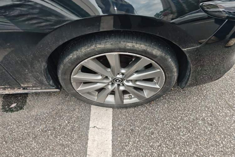 Used Mazda 3 Axela 2022 2.0L Automatic ZhiXuan Edition Right Front Wheel Hub