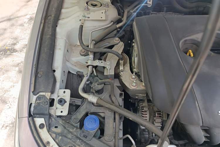 Used Mazda 3 Axela 2022 2.0L Automatic ZhiXuan Edition Engine Bay Right