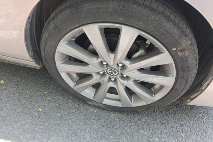 Used Mazda 3 Axela 2022 2.0L Automatic ZhiXuan Edition Right Front Wheel Hub