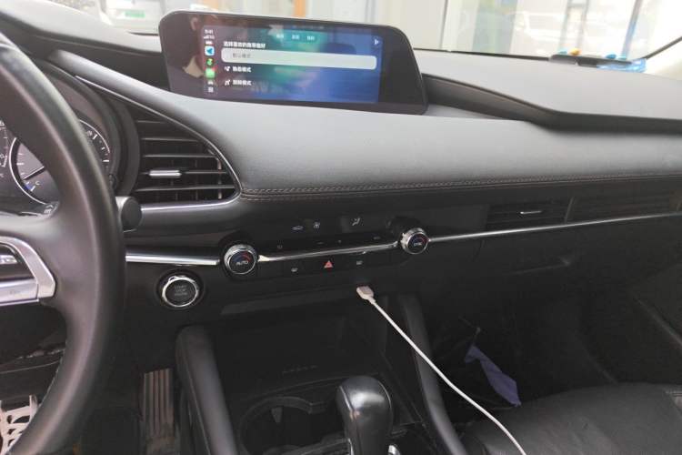Used Mazda 3 Axela 2022 2.0L Automatic Zhiyao Edition Audio And AC Panel