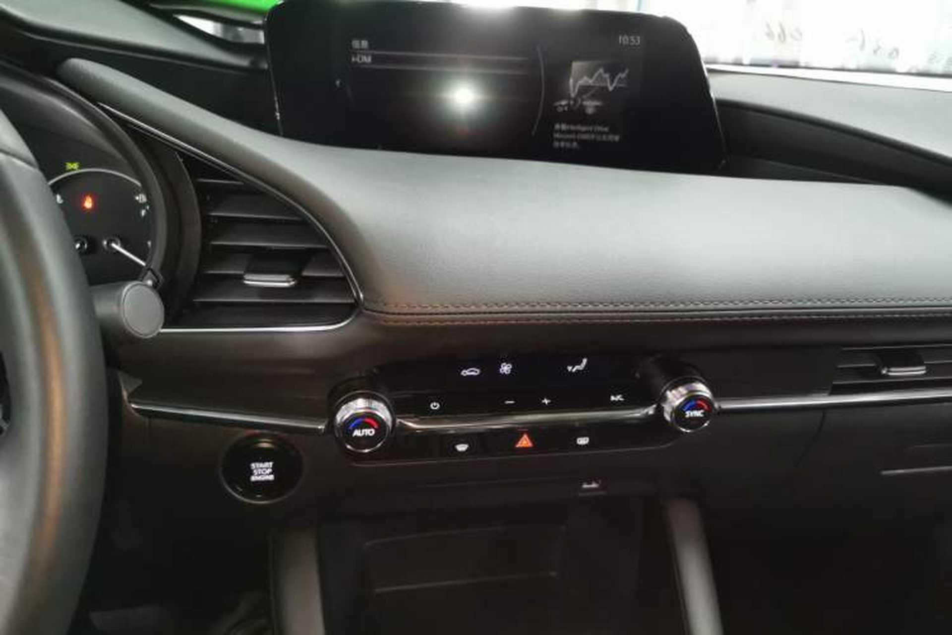 Used Mazda 3 Axela 2022 2.0L Automatic Zhiya Edition Audio And AC Panel