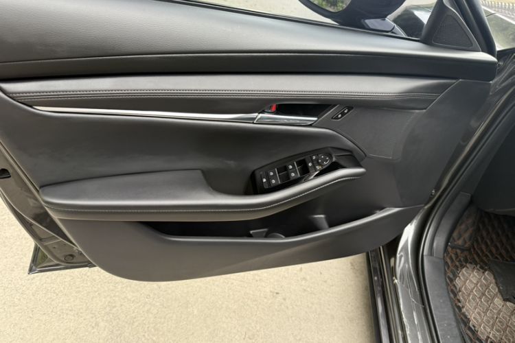 Used Mazda 3 Axela 2022 2.0L Automatic Zhiyao Edition Audio And AC Panel