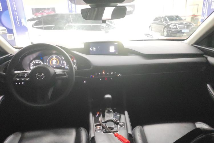 Used Mazda 3 Axela 2022 2.0L Automatic Zhiqing Edition Center Console
