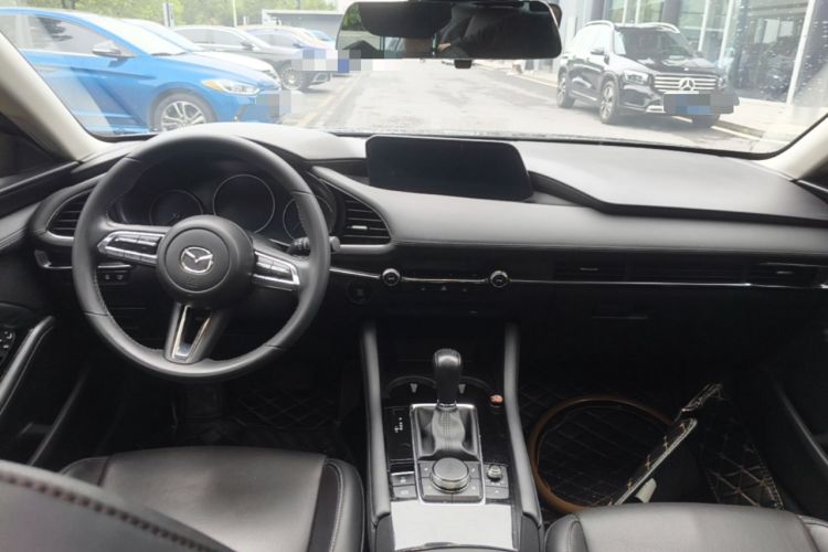 Used Mazda 3 Axela 2022 2.0L Automatic Zhiya Edition Center Console
