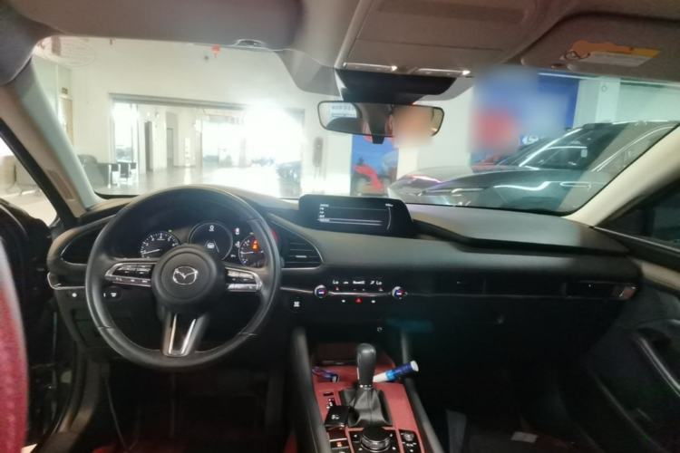 Used Mazda 3 Axela 2022 2.0L Automatic Premium Black Obsidian Edition Center Console