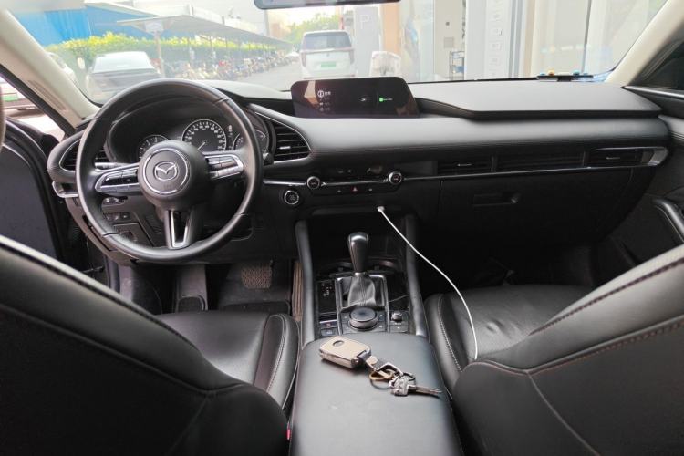 Used Mazda 3 Axela 2022 2.0L Automatic Zhiyao Edition Center Console