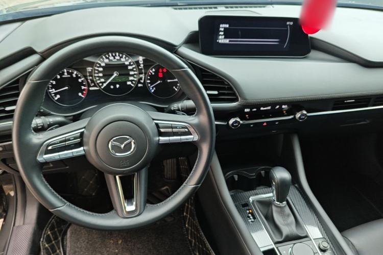 Used Mazda 3 Axela 2022 2.0L Automatic Zhiya Edition Center Console