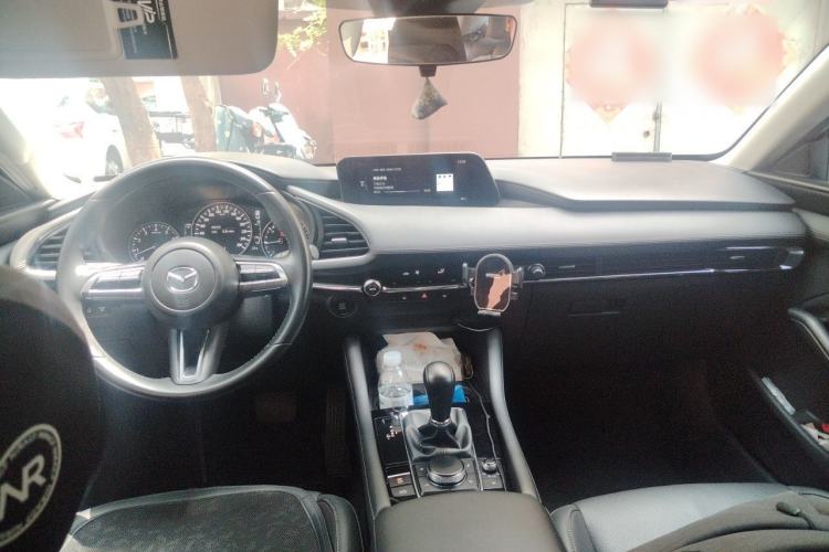 Used Mazda 3 Axela 2022 2.0L Automatic ZhiXuan Edition Center Console
