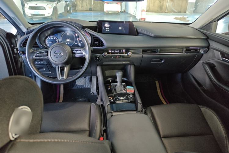 Used Mazda 3 Axela 2022 2.0L Automatic Zhi Rui Edition Center Console
