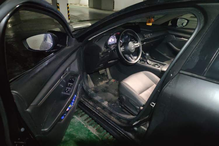 Used Mazda 3 Axela 2022 2.0L Automatic Zhiqing Edition Driver Seat
