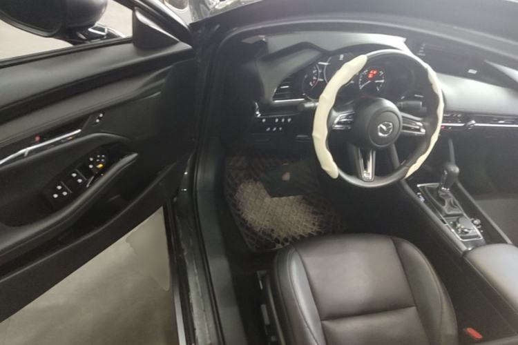 Used Mazda 3 Axela 2022 2.0L Automatic Zhiyao Edition Driver Seat