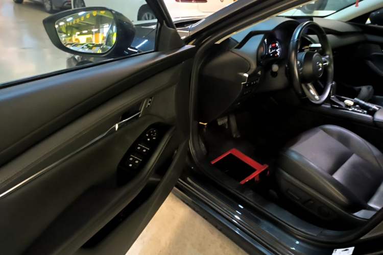 Used Mazda 3 Axela 2022 2.0L Automatic Zhiyao Edition Driver Seat