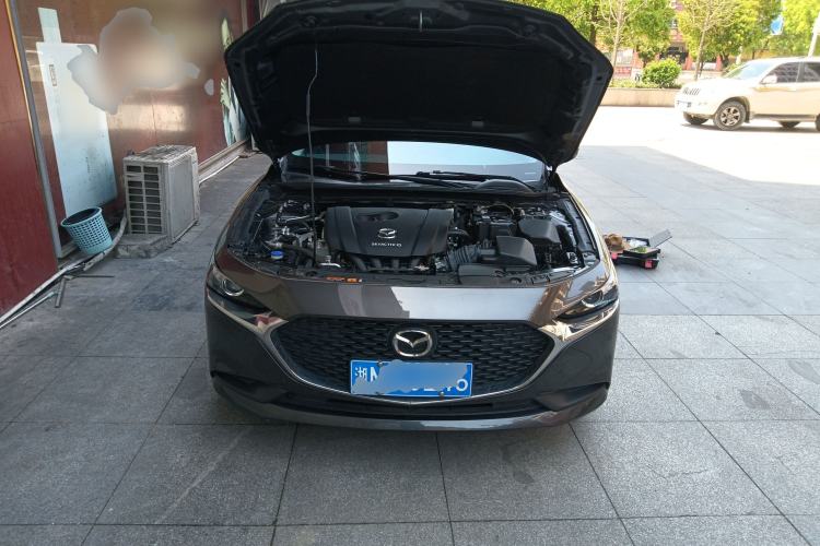 Used Mazda 3 Axela 2022 2.0L Automatic Zhiqing Edition Engine Bay