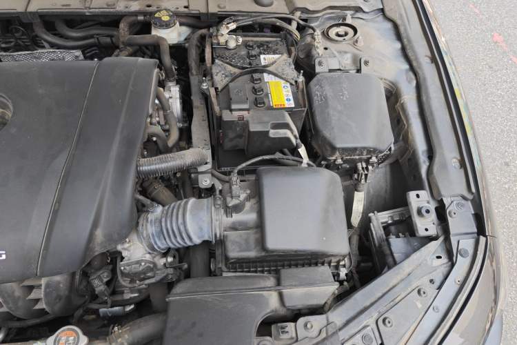 Used Mazda 3 Axela 2022 2.0L Automatic Zhiyao Edition Engine Bay Left