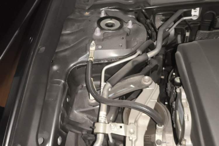 Used Mazda 3 Axela 2022 2.0L Automatic Zhi Rui Edition Engine Bay Right