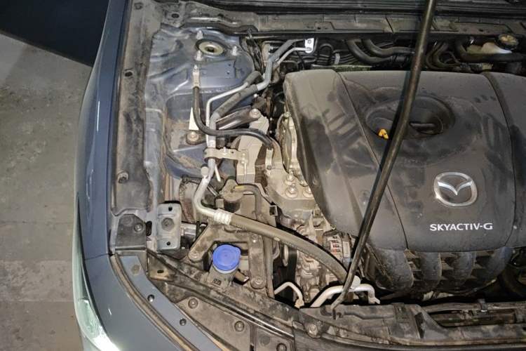 Used Mazda 3 Axela 2022 2.0L Automatic Zhiyao Obsidian Edition Engine Bay Right