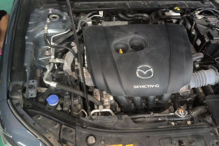Used Mazda 3 Axela 2022 2.0L Automatic Premium Black Obsidian Edition Engine Bay Right