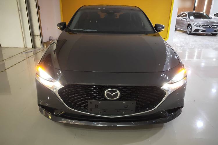 Used Mazda 3 Axela 2022 2.0L Automatic Zhi Rui Edition Exterior 1