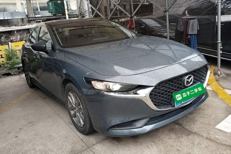 Used Mazda 3 Axela 2022 2.0L Automatic Zhiqing Edition Exterior 1