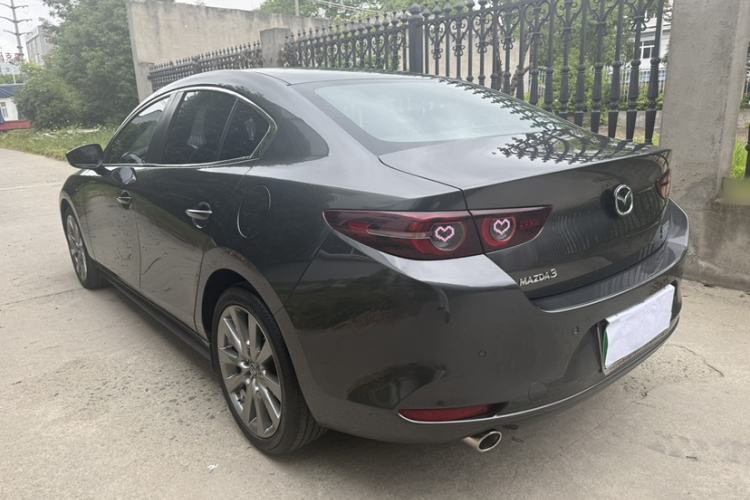 Used Mazda 3 Axela 2022 2.0L Automatic Zhiyao Edition Exterior 1