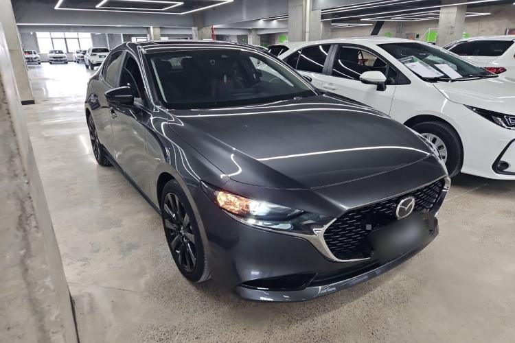 Used Mazda 3 Axela 2022 2.0L Automatic Premium Black Obsidian Edition Exterior 2