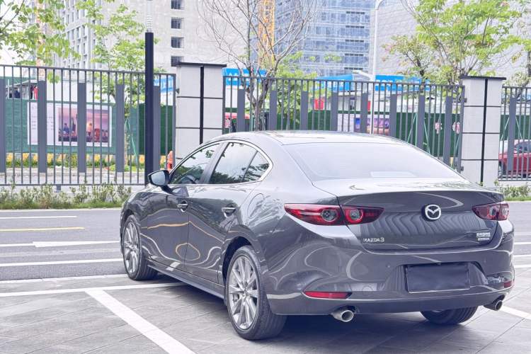 Used Mazda 3 Axela 2022 2.0L Automatic Zhiya Edition Exterior 3