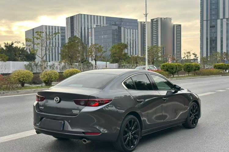 Used Mazda 3 Axela 2022 2.0L Automatic Premium Black Obsidian Edition Exterior 3