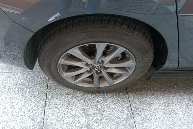Used Mazda 3 Axela 2022 2.0L Automatic Zhiqing Edition Exterior 5