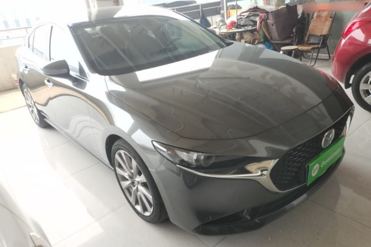 Used Mazda 3 Axela 2022 2.0L Automatic Zhi Rui Edition Front Right 45 Deg