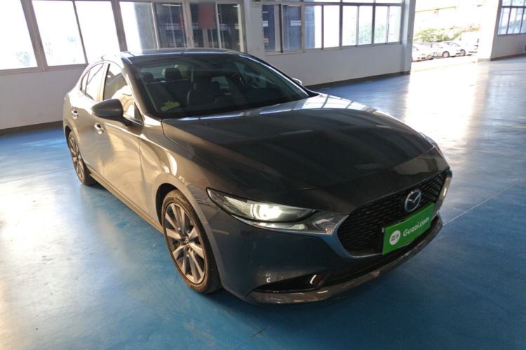 Used Mazda 3 Axela 2022 2.0L Automatic Zhi Rui Edition Front Right 45 Deg