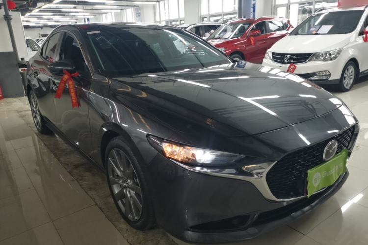 Used Mazda 3 Axela 2022 2.0L Automatic ZhiXuan Edition Front Right 45 Deg