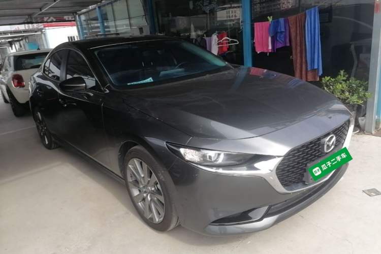 Used Mazda 3 Axela 2022 2.0L Automatic Zhiya Edition Front Right 45 Deg
