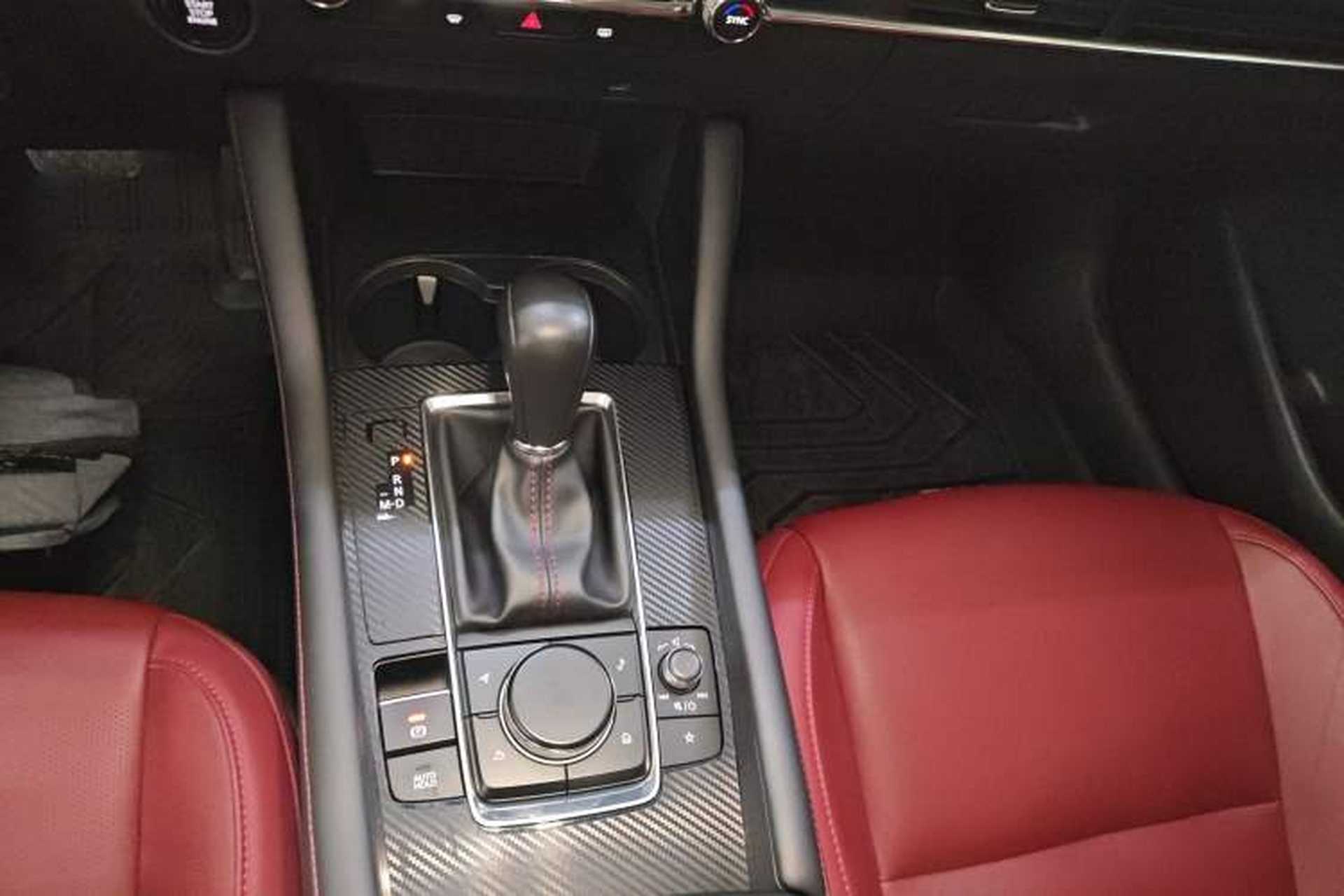 Used Mazda 3 Axela 2022 2.0L Automatic Zhi Rui Obsidian Edition Gear Lever