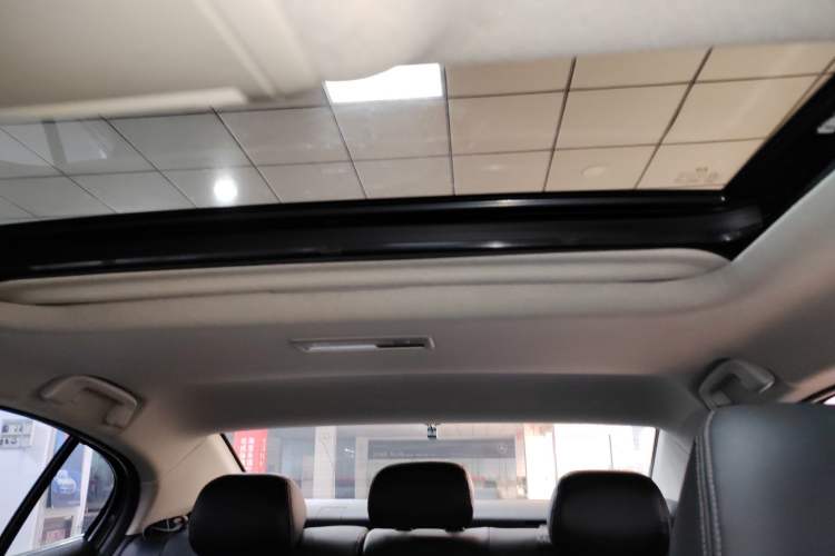 Used Mazda 3 Axela 2022 2.0L Automatic Zhiya Edition Headliner